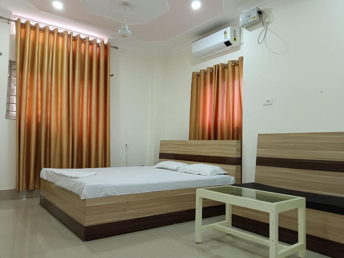 Hotel Jaysha غاواهاتي المظهر الخارجي الصورة